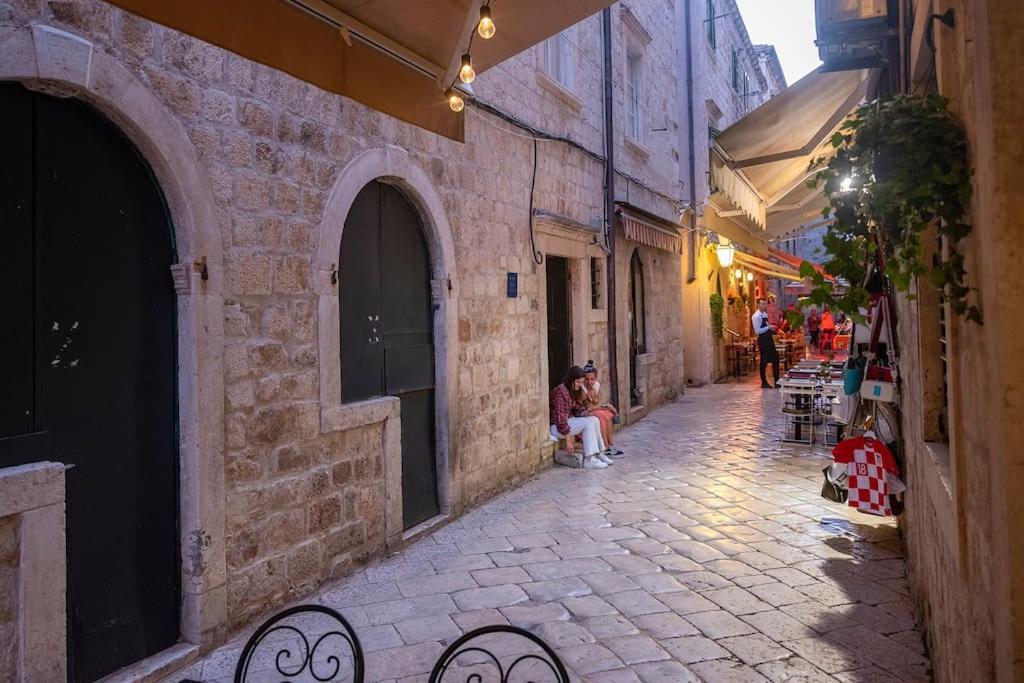 Flora-Heartbeat Old City Three Bedrooms Apartment Dubrovnik Exterior foto